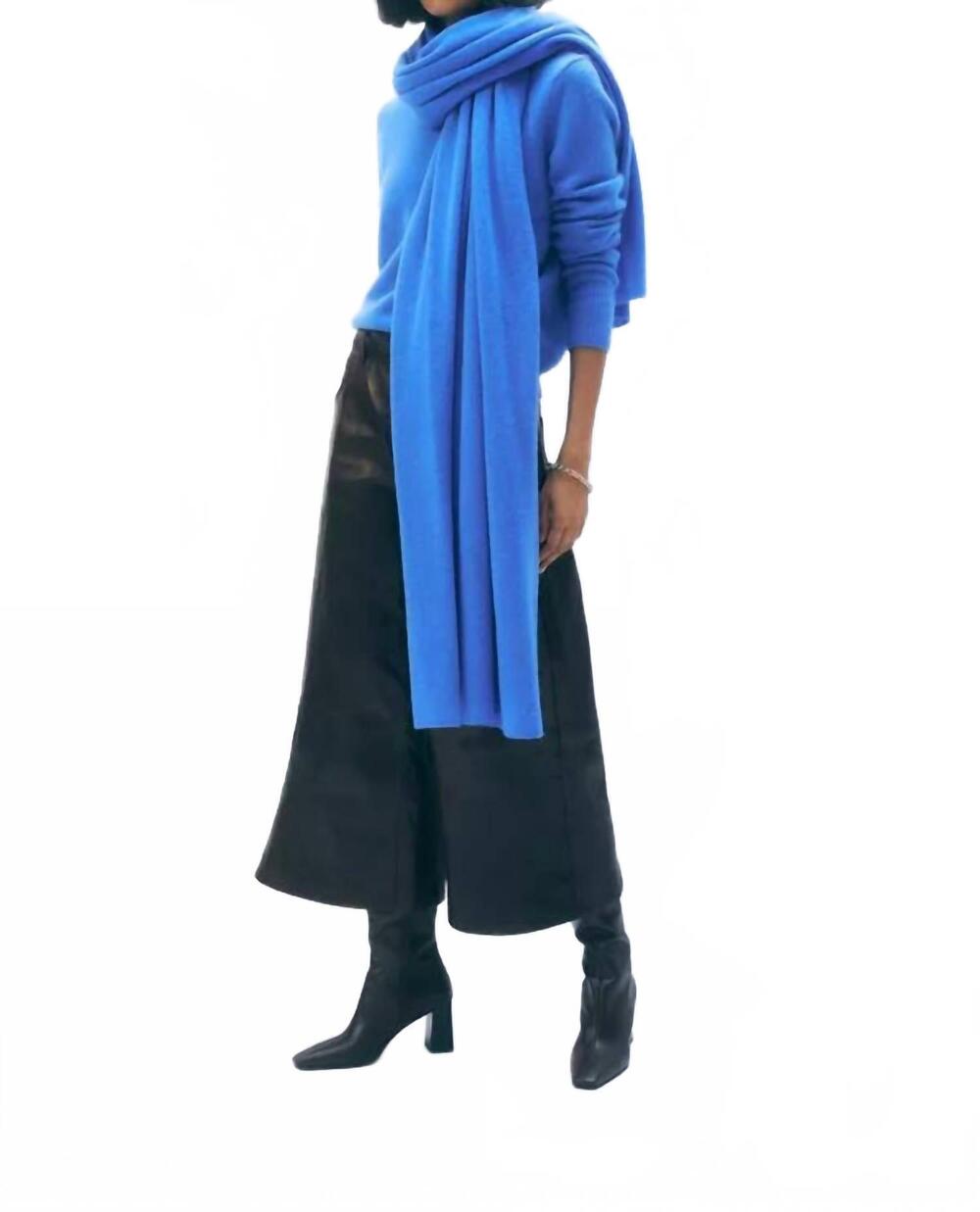NEW WHITE + WARREN cashmere travel wrap in blue canvas